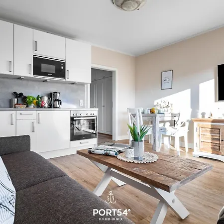 Deck 6 Apartment *