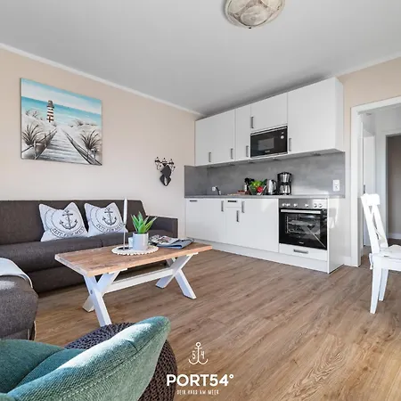 Deck 6 Apartment *